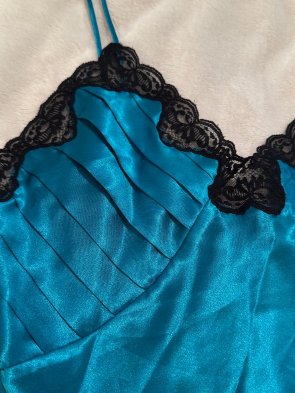 Victoria Secret Gold Label Vintage "Teal" Chemise Pleats and Lace - Picture 4 of 15